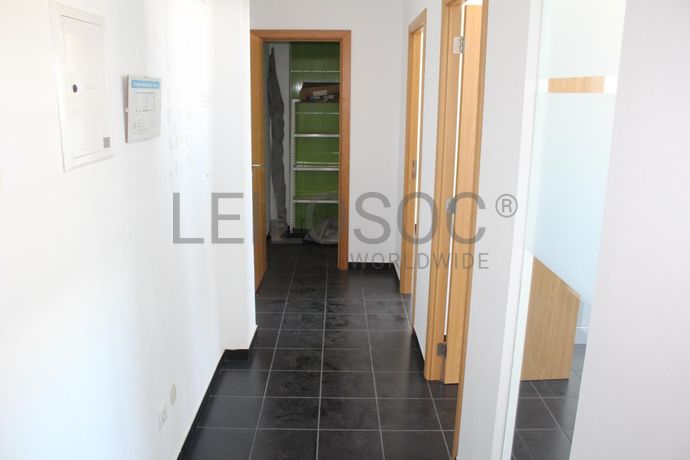 Totalidade: Lotes 1 a 5 · Lojas · Escritórios