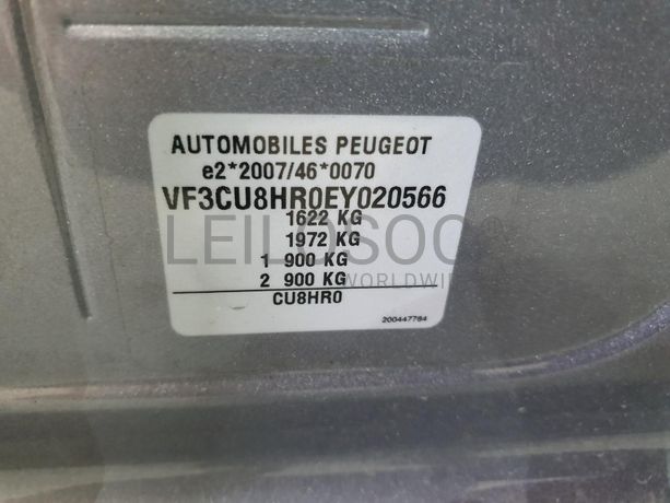 Peugeot 2008 1.4 HDI · ANO 2014