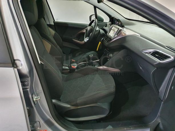 Peugeot 2008 1.4 HDI · ANO 2014