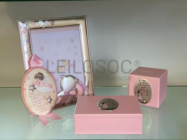 Caixa de bebé + Mealheiro + Moldura de Bebé + Medalha de Berço