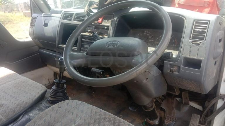 Camioneta Toyota Dyna ·