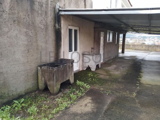 Moradia V4 · Santo Tirso