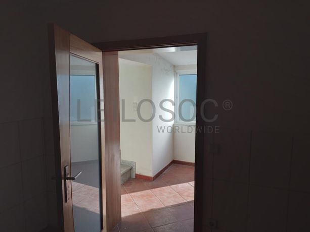 Moradia V4 · Santo Tirso