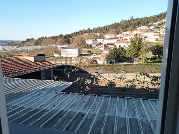 Moradia V4 · Santo Tirso