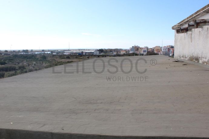 Unidade Industrial + Terreno · Vila Franca de Xira