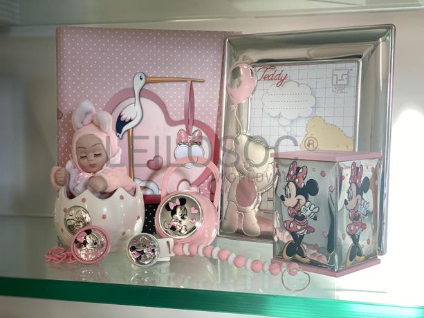 Mealheiro + Moldura de Bebé + Porta-chupetas + Caixa de Música + Álbum de Fotografias