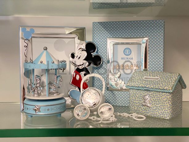 Mealheiro + Moldura de Bebé + Porta-chupetas + Caixa de Música + Álbum de Fotografias