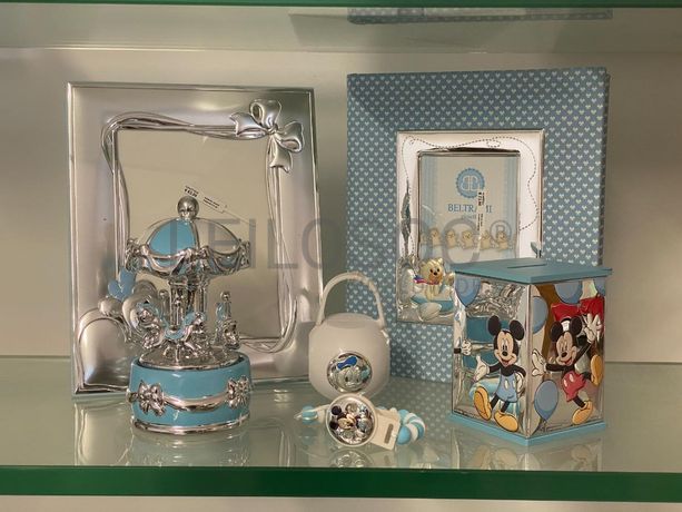 Mealheiro + Moldura de Bebé + Porta-chupetas + Caixa de Música + Álbum de Fotografias