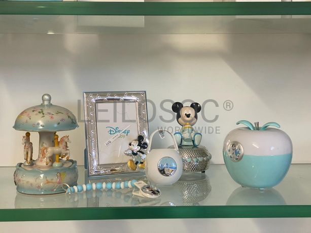 Moldura de Bebé + Caixas de Música + Porta-chupetas + Luz de Presença