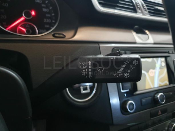 Volkswagen Passat 1.6 TDI · Ano 2012