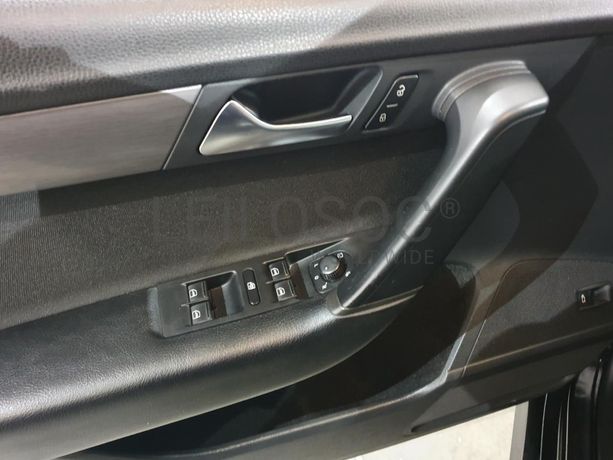 Volkswagen Passat 1.6 TDI · Ano 2012