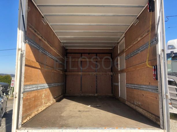 Mitsubishi Canter 7C18 com Plataforma Elevatória · Ano 2012