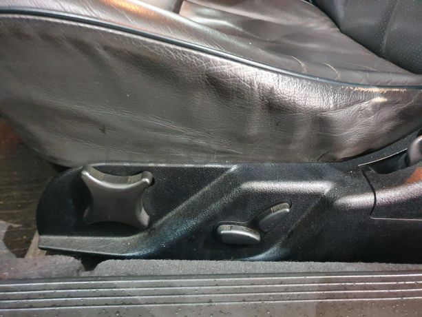 Mercedes-Benz E220 2.2 CDI · Ano 2000