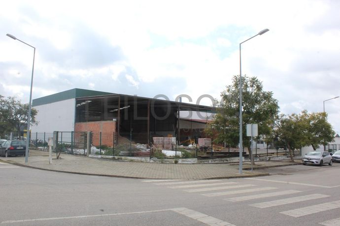 Armazém Industrial · Cuba