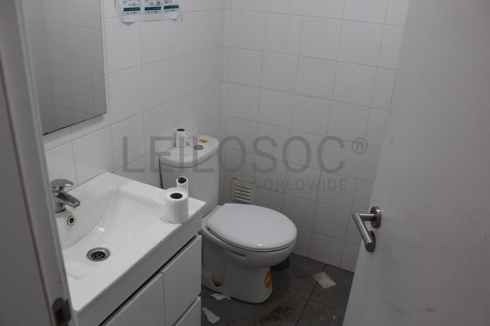 Armazém Industrial · Cuba