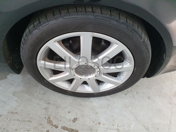 Audi A4 Cabrio 2.0 TDI · Ano 2007