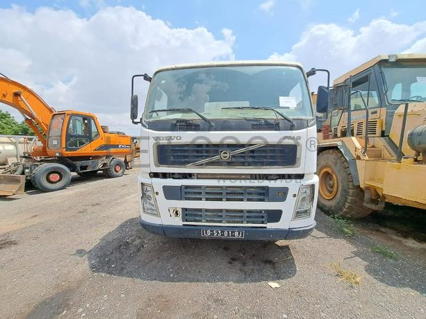 Autobetoneira (7M3) VOLVO · Viana