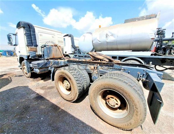 Camião Trator (6X4) VOLVO FM 12-36 · Viana