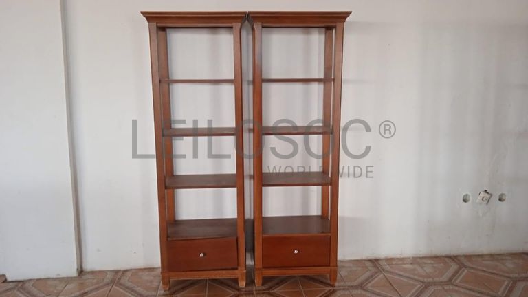 Mobiliário de escritório ·