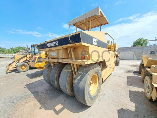 Cilindro de Pneus (35T) CATERPILLAR PS 500 · Viana