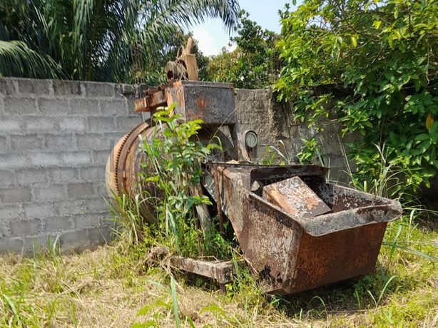 SÃO TOMÉ - Equipamentos para Construção Civil e Ferramentaria