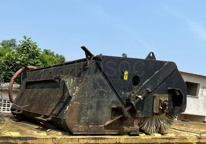 SÃO TOMÉ - Equipamentos para Construção Civil e Ferramentaria