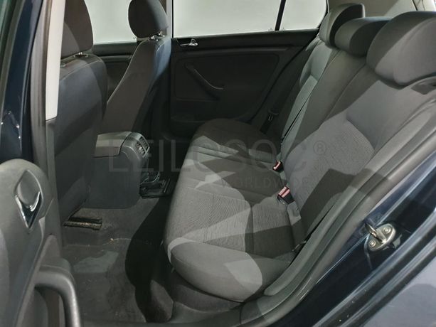 Volkswagen Golf 1.4 FSI · Ano 2004