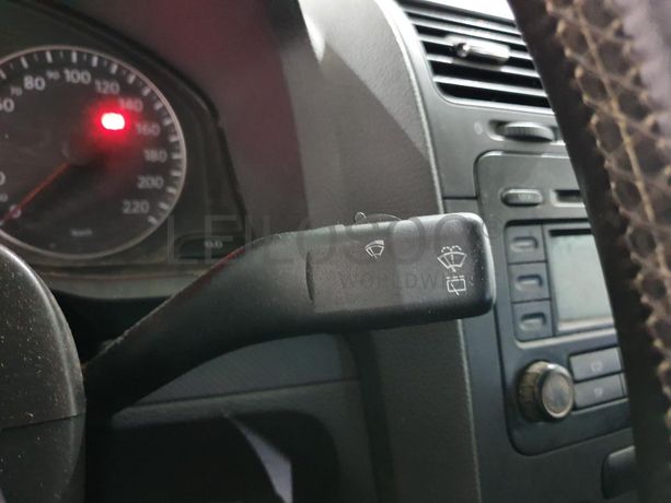 Volkswagen Golf 1.4 FSI · Ano 2004