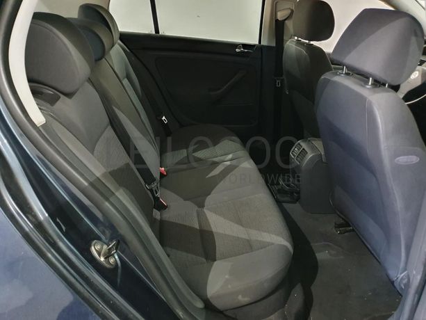 Volkswagen Golf 1.4 FSI · Ano 2004