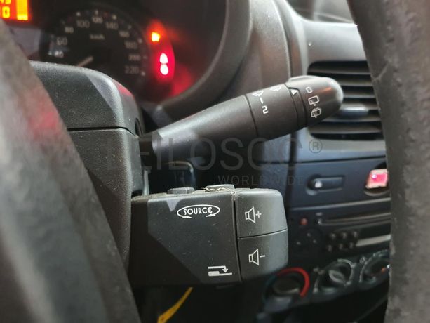 Renault Clio 1.5 DCI · Ano 2007