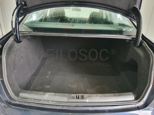 Audi A4 2.0 TDI · Ano 2009