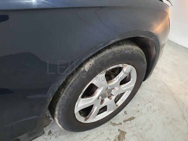 Audi A4 2.0 TDI · Ano 2009