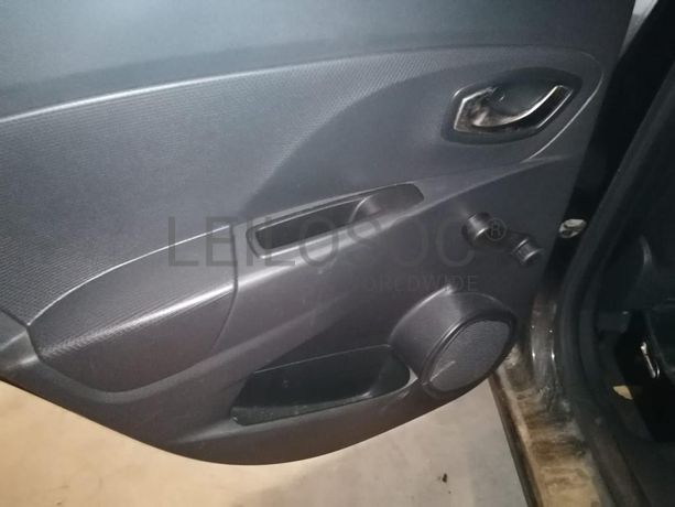 Renault Clio 1.5DCI · Ano 2015