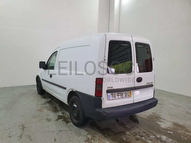 Opel Combo 1.3CDTI 16V · Ano 2008