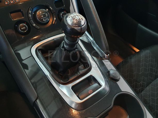 Peugeot 3008 1.6 BlueHDI · Ano 2015