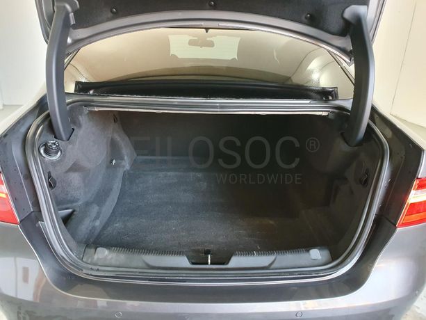 Jaguar XE 2.0D · Ano 2016