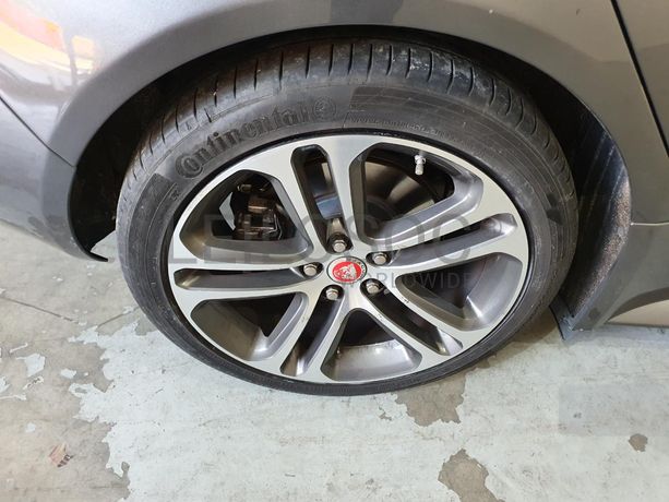 Jaguar XE 2.0D · Ano 2016