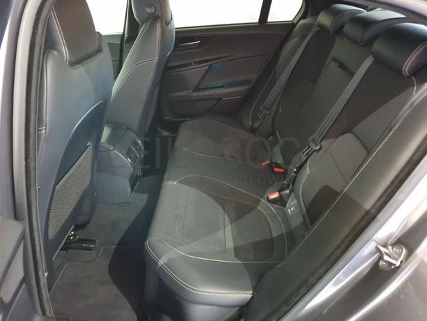 Jaguar XE 2.0D · Ano 2016