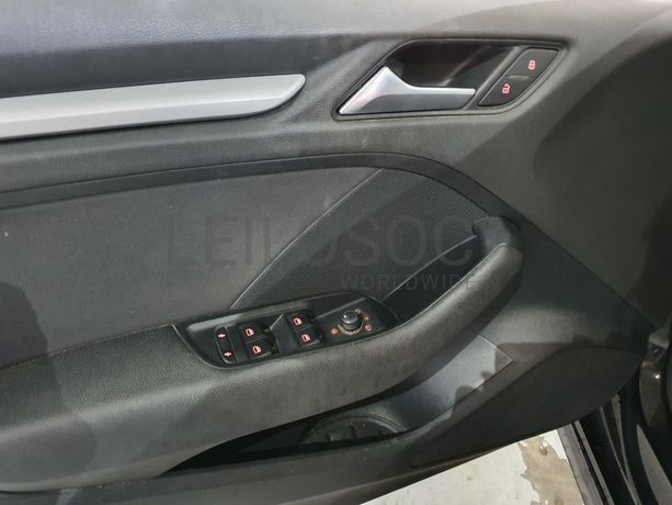 Audi A3 1.6 TDI · Ano 2014