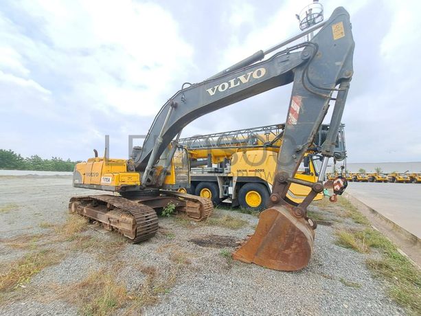 Escavadora VOLVO EC290BLC · Viana
