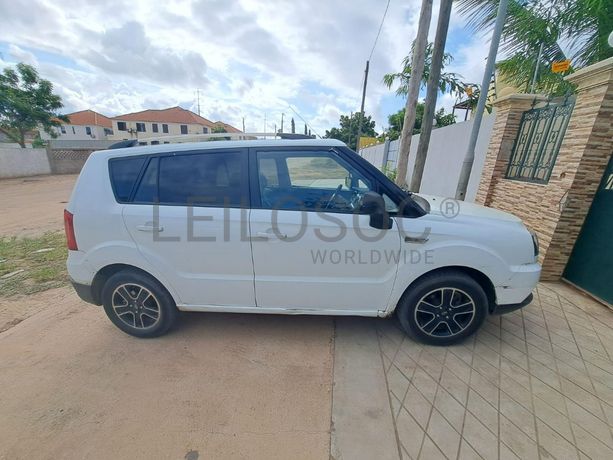 Veículo Zxauto C3 · Viana