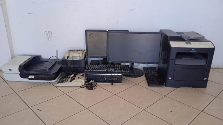 Material Informático ·