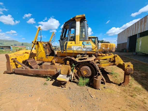 Buldózer Komatsu D65E-12 · Samba Caju