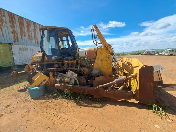 Buldózer Komatsu D65E-12 · Samba Caju