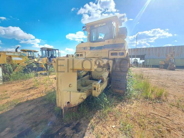 Buldózer Caterpillar D8R · Samba Caju