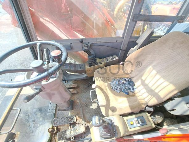 Escavadora de Pneus Fiat Hitachi FH150W.3 · Samba Caju