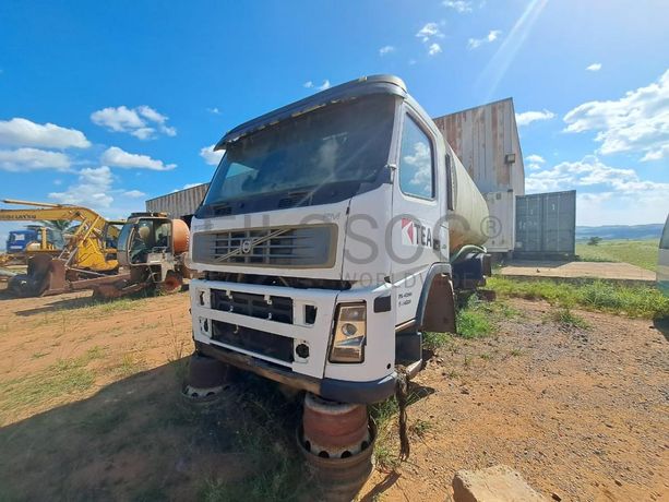 Camião Cisterna Volvo FM 400 · Samba Caju