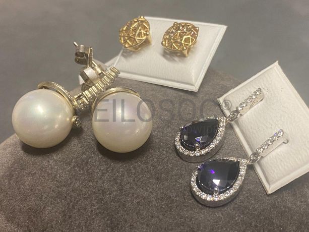 Brincos em prata e outros materiais