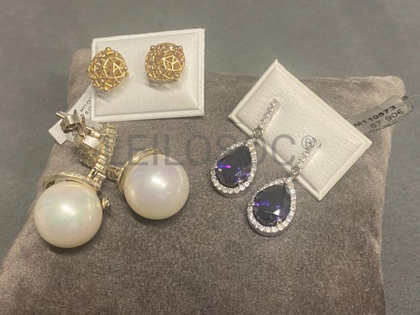 Brincos em prata e outros materiais