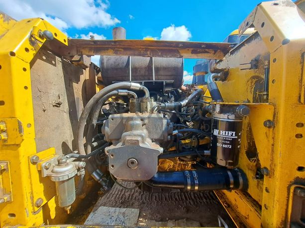 Escavadora de rastos Komatsu PC220 -7 · Samba Caju